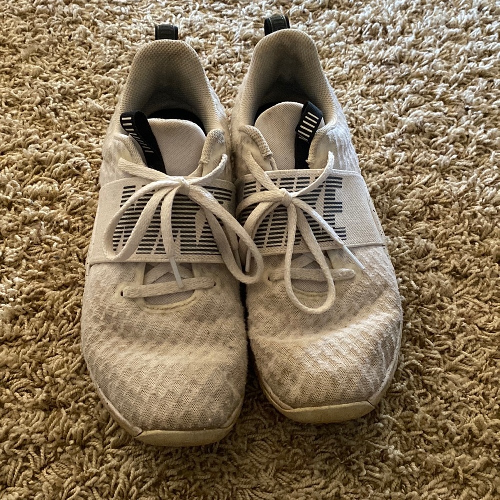 Nike tennis shoes